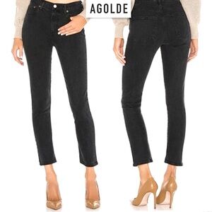 AGOLDE Toni Mid Rise Straight Jeans in Montage 25 Skinny Stretch Black Grey